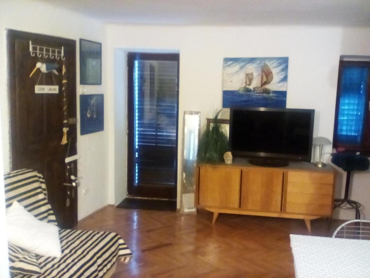 Apartment Michi *